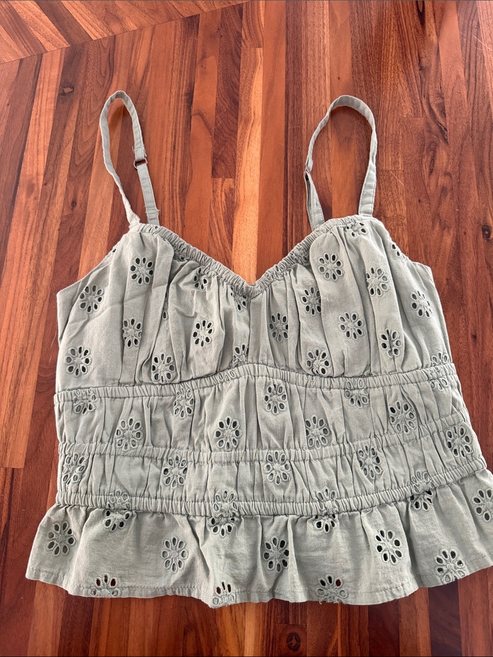 NWOT Hollister Sage Green Eyelet Crop Top | Size XS